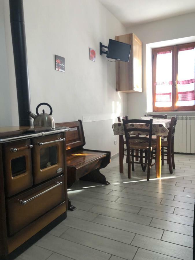 Apartamento La Casa Di Nena Vivo dʼOrcia Exterior foto